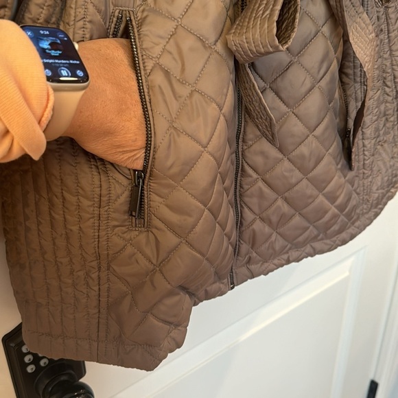 Women’s TOWER by London Fog TRUFFLE Hooded Quilted Puffer Coat Jacket size Large - Picture 7 of 16